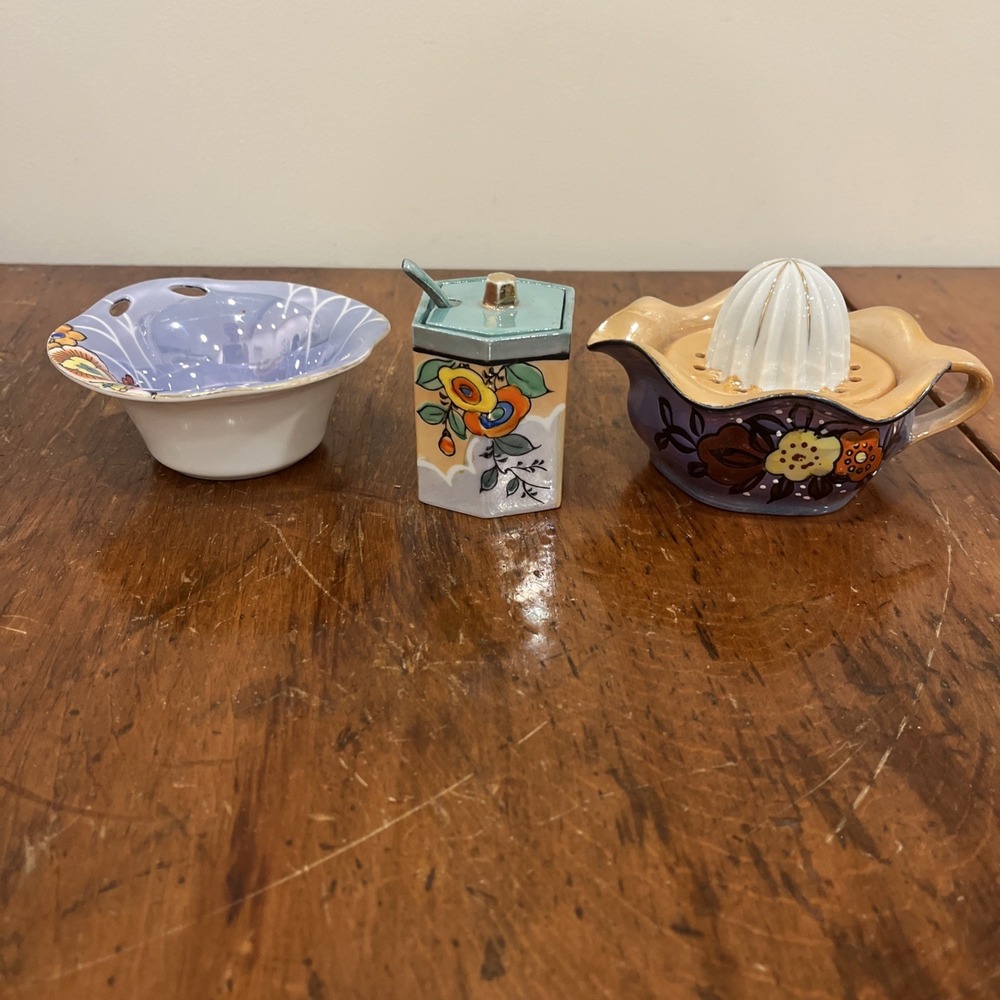 MINI JUICER Citrus Squeezer, Bowl, Sugar With Spoon Lid Lusterware MADE IN JAPAN